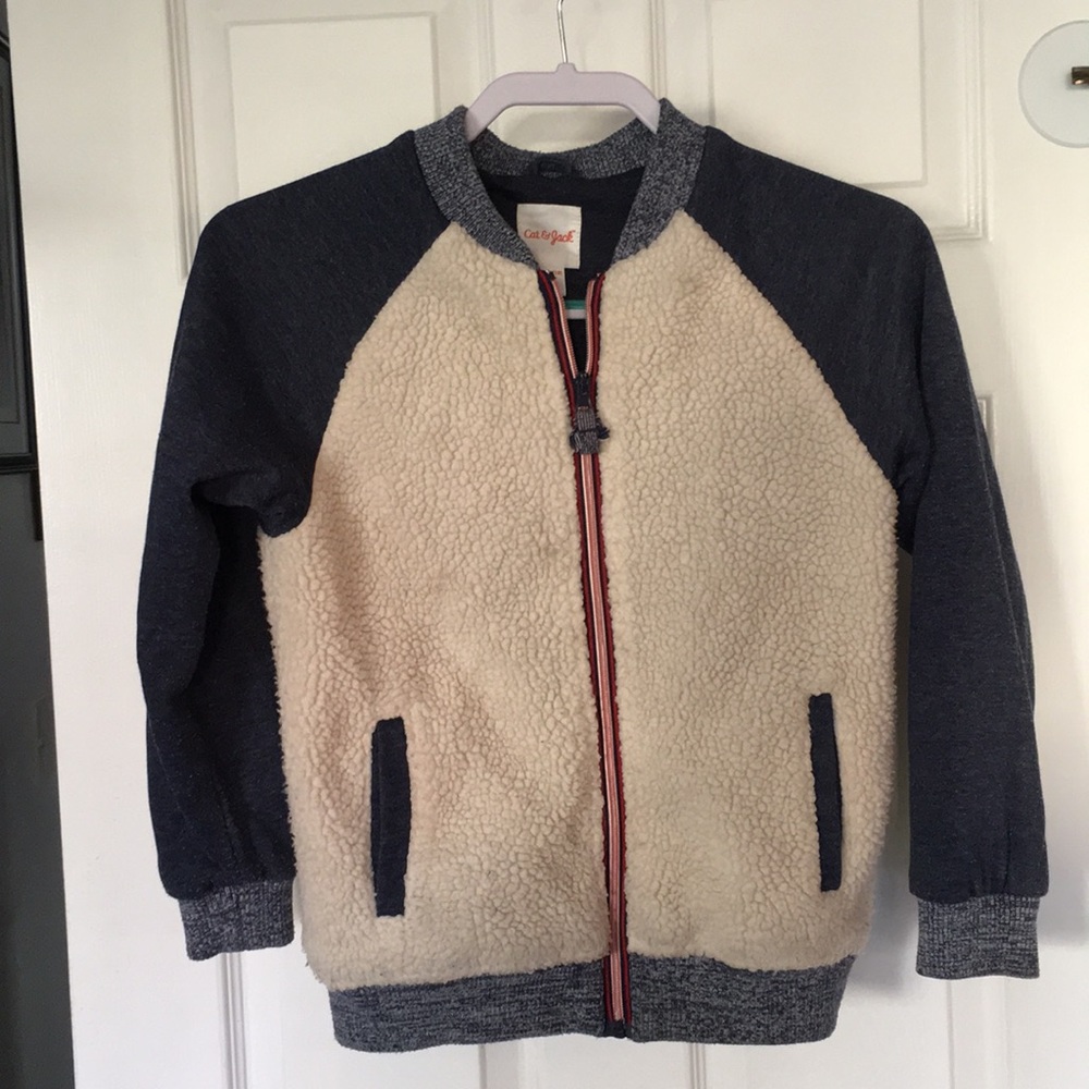 Cat & Jack boys Medium fleece jacket (Size 8/10)